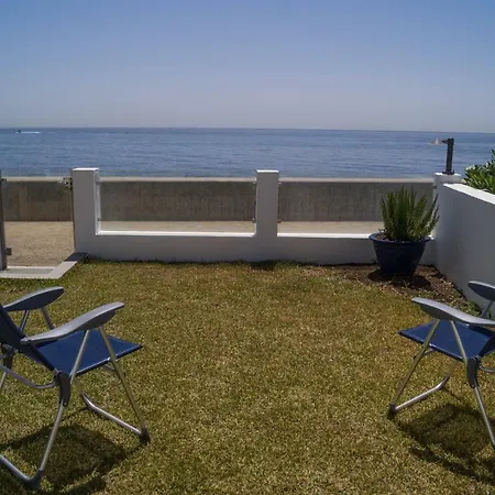 Beach-front Bahia Dorada إِستيبونا