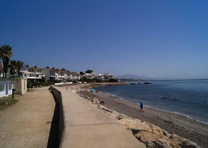 Beach-front Bahia Dorada Tatil Evi *