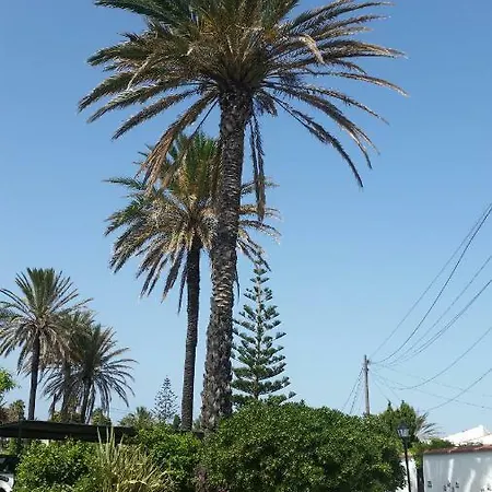別荘 Beach-front Bahia Dorada エステポナ